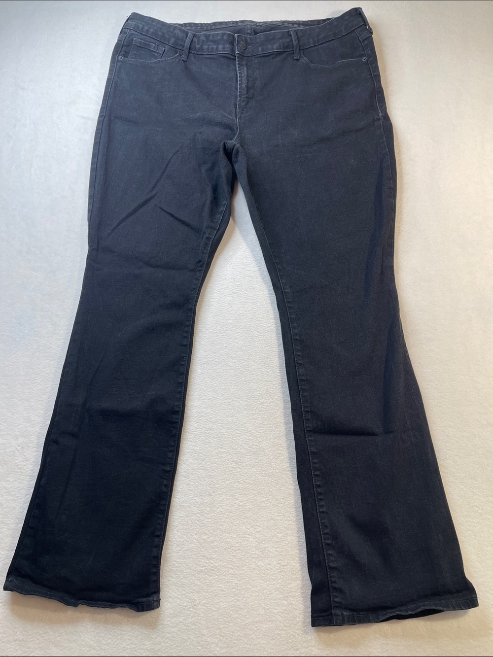 Old Navy Black Mid-Rise Kicker Boot-Cut Jeans WOMENS SIZE 18